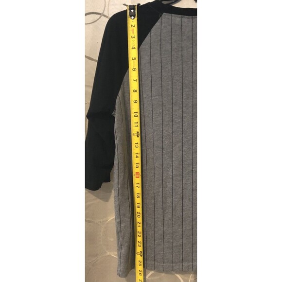 Garth Brooks World Tour Concert M T-Shirt Pinstripe 3/4 Sleeve Raglan Baseball - Picture 6 of 7